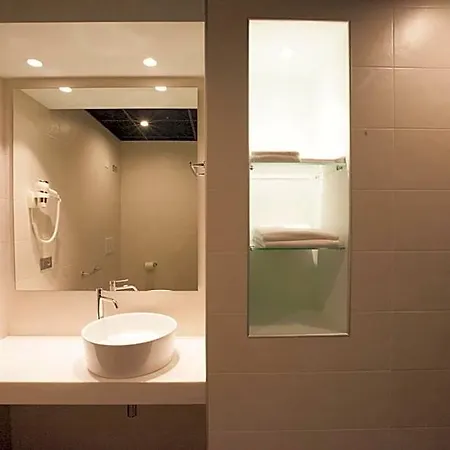 Carnia Hotel