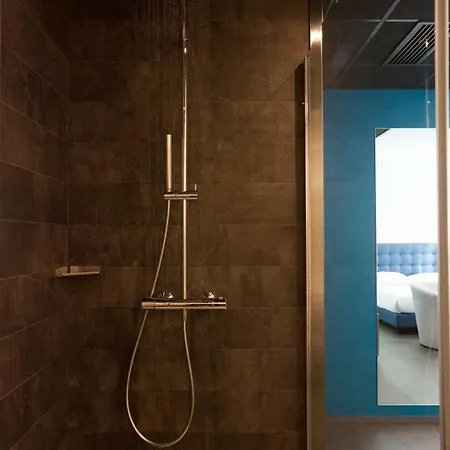 Carnia Hotel