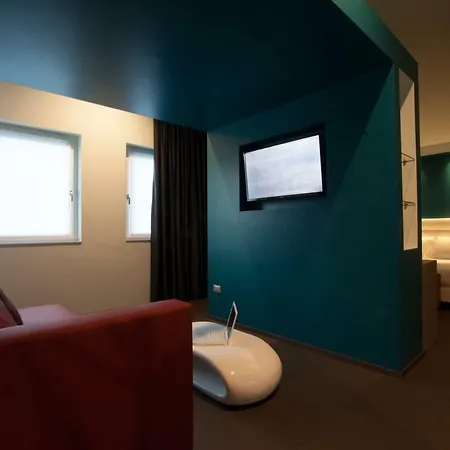 Carnia Hotel 3*